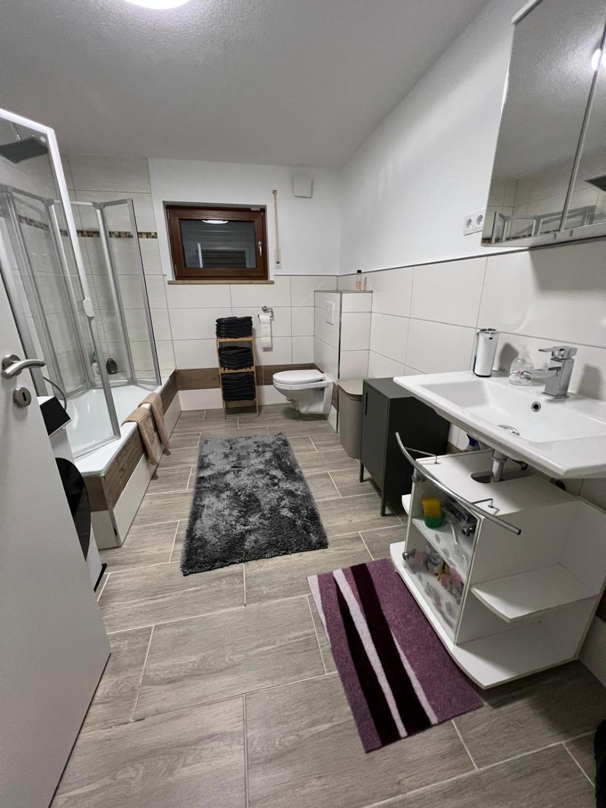 In A3 Ausfahrt Service Apartment Volkach